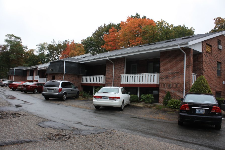 569 Smithfield Road, Unit 4 North Providence, RI Sullivan & Sullivan
